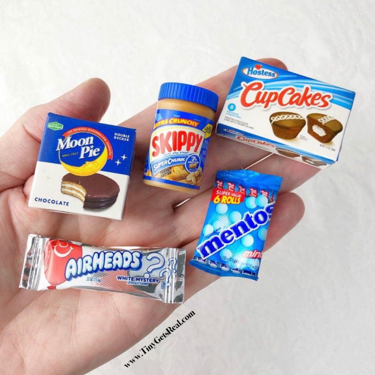 zuru mini brands snacks